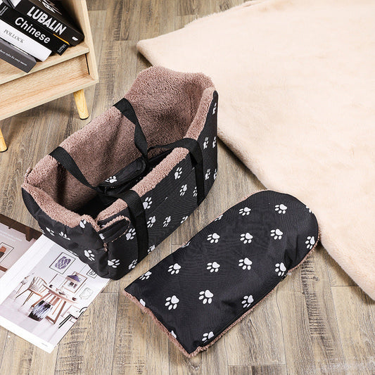 Warm Winter Pet Carrier With Long Plush LiningDurable And Pressure-Resistant For Outdoor Use