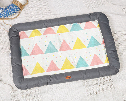 KFX-8904253 Cozy Pet Mat for Cats and Dogs - Soft Cloth, Available in Gray, Pink, and Blue