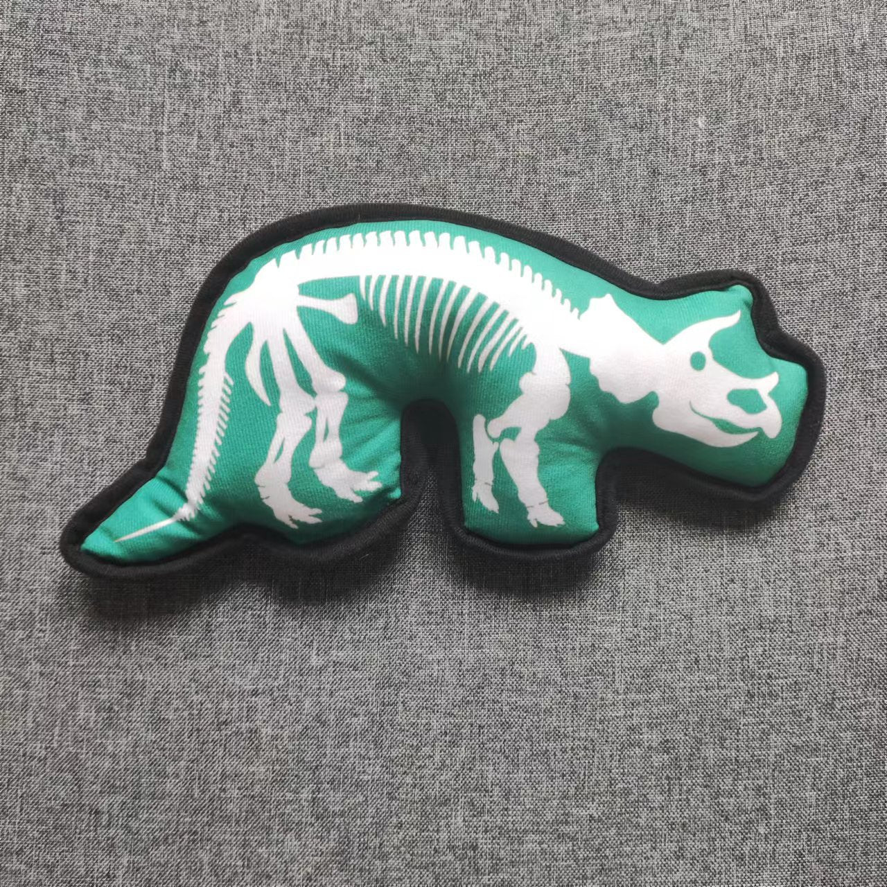 KFX-0390077 Dinosaur and Fishbone Plush Toy for Cats - Durable, Long-Lasting Fun