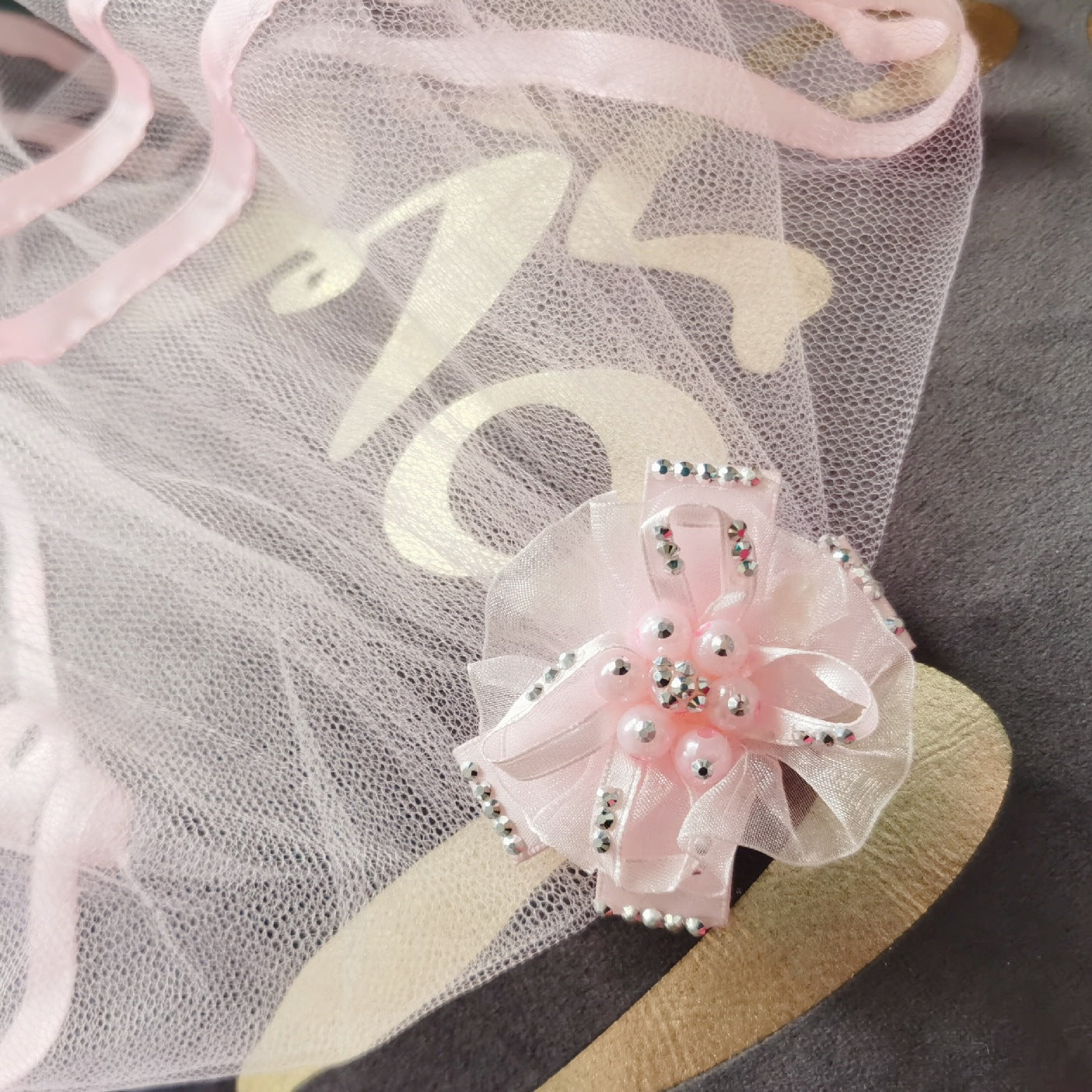 KFX-0548797 Princess Style Dog Hairpin Bow with Lace Veil Pet Accessory