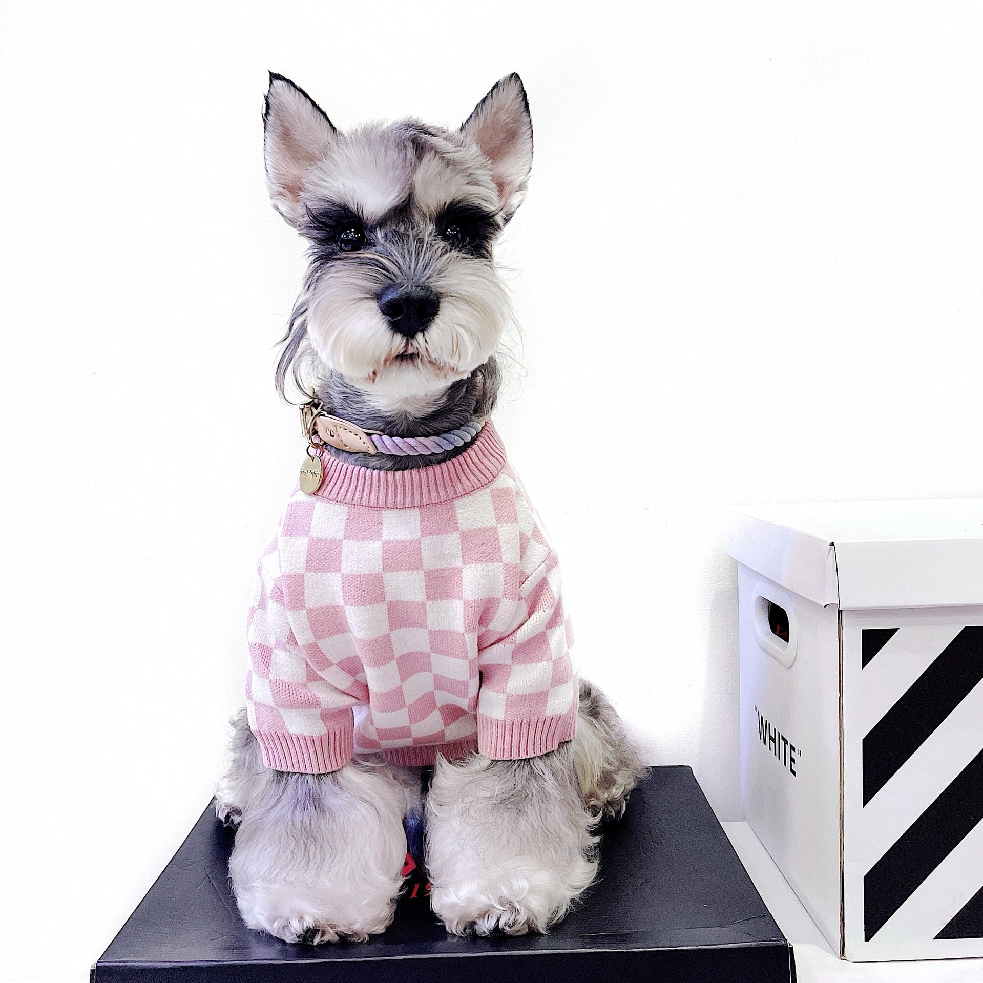 KFX-1188413 Checkerboard Wool Sweater for Dogs - Stylish and Cozy Pet Apparel