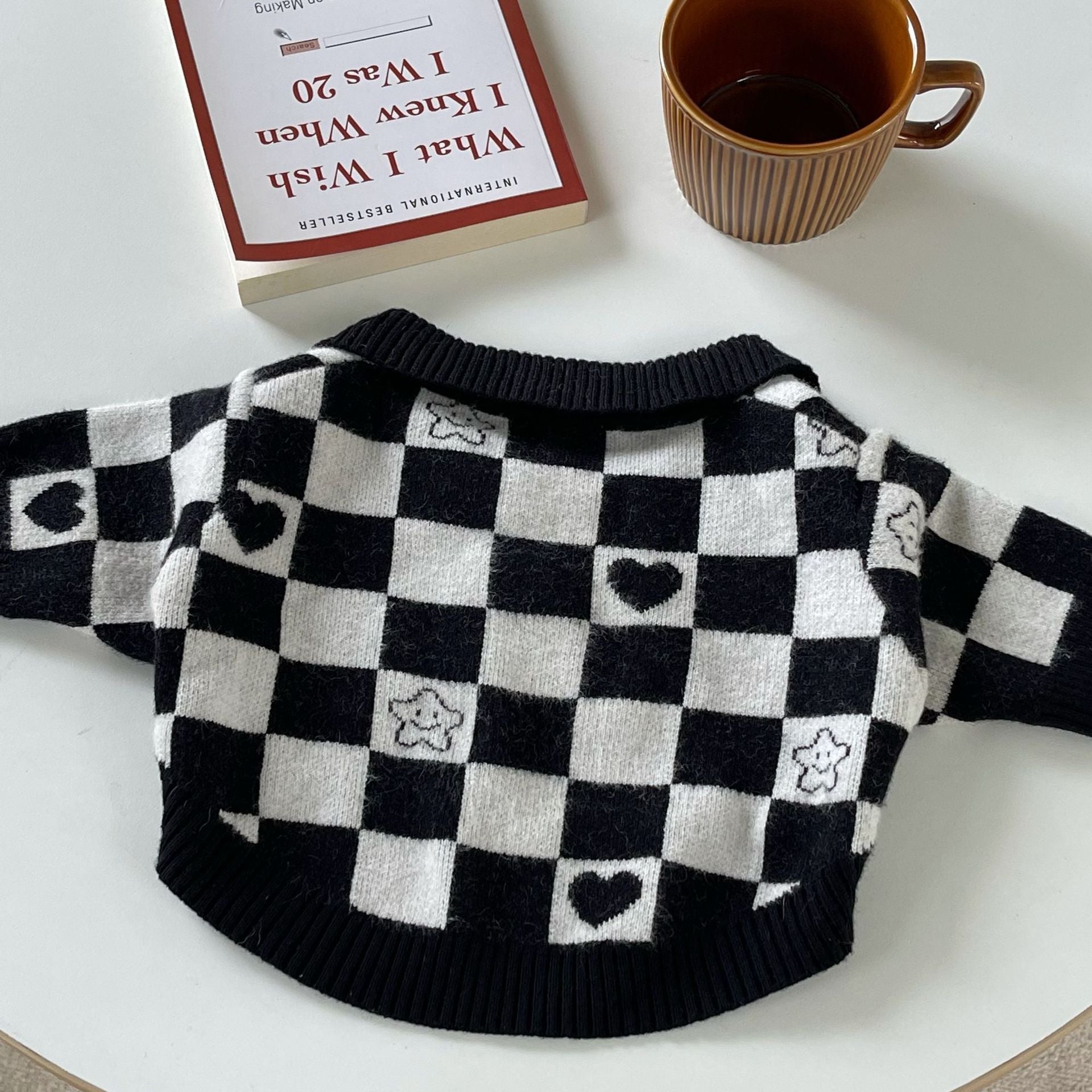 KFX-1253949 Schnauzer Kitten Winter Sweater in Fashionable Black Wool with Grid Design