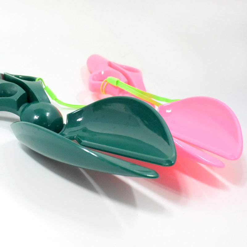 KFX-2196285 Dog Poop Clipping Tool with Handle - Hygienic Scissors Style Scoop in Blue, Green, Gray, and Pink