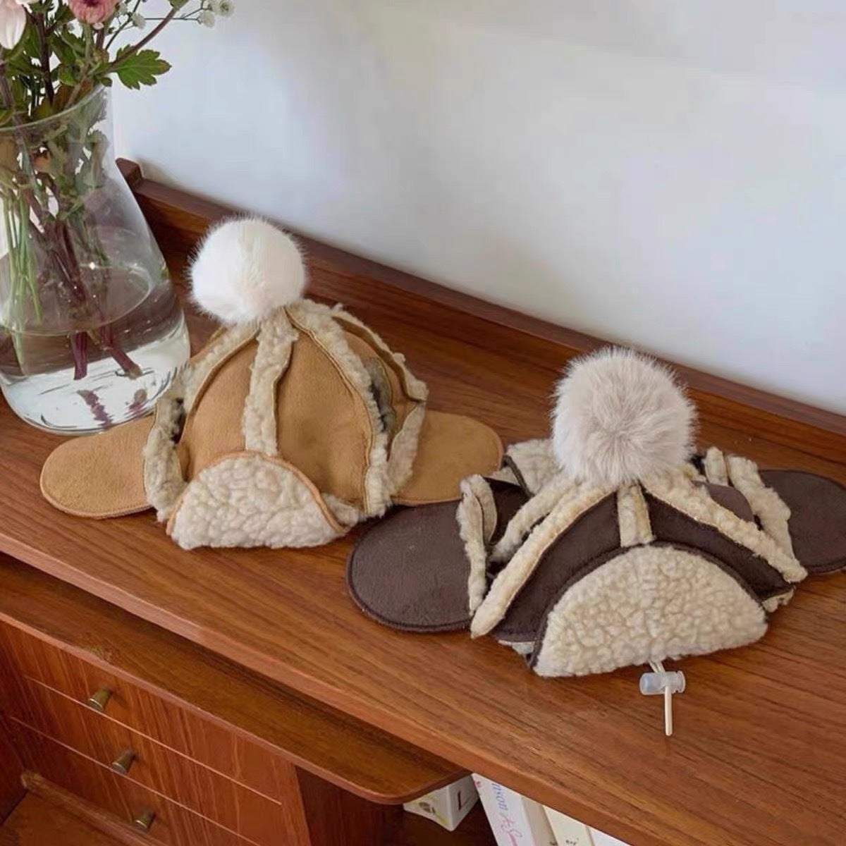 KFX-5466557 Fleece-Lined Thermal Windproof Lamb Fur Pet Hat - Monochrome, Sizes S and M