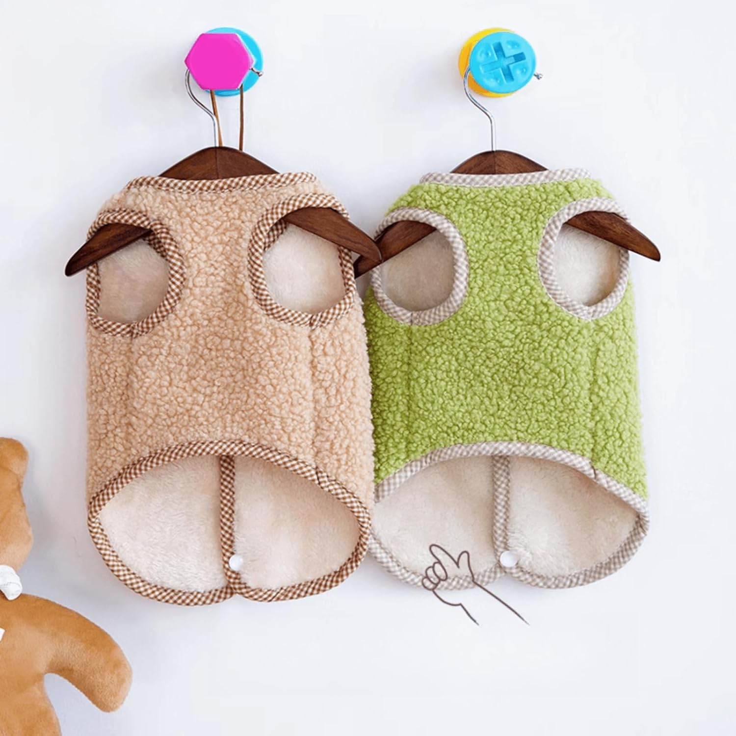 KFX-6941885 Cozy Coral Fleece Dog Vest with Leash Ring for Small Dogs and Indoor Cats