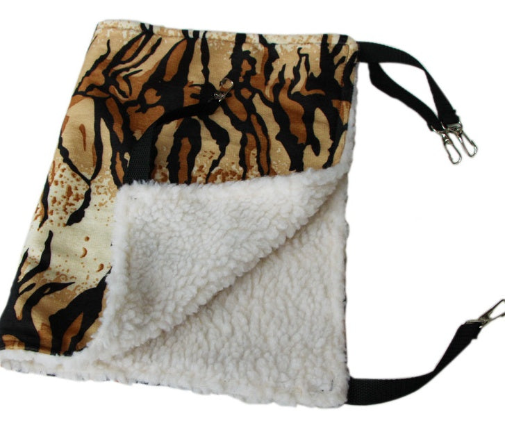 KFX-7304125 Cozy Double-Sided Cat Hammock with Cool-Sensing Fabric for Winter Use