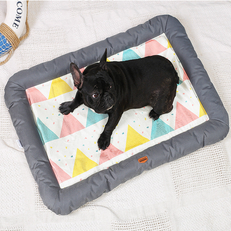 KFX-8904253 Cozy Pet Mat for Cats and Dogs - Soft Cloth, Available in Gray, Pink, and Blue