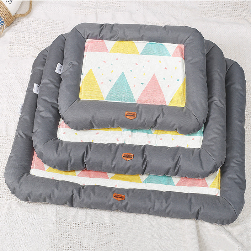 KFX-8904253 Cozy Pet Mat for Cats and Dogs - Soft Cloth, Available in Gray, Pink, and Blue